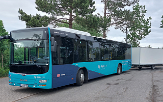 Bus mit Fahrradanhänger