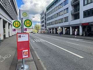 zentale Ersatzverkehr-Haltestelle Lübeck Hbf