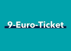 weißer Text auf türkisem Hintergrund: 9-Euro-Ticket