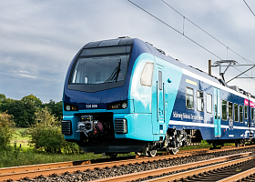 Akkuzug auf freier Fahrt