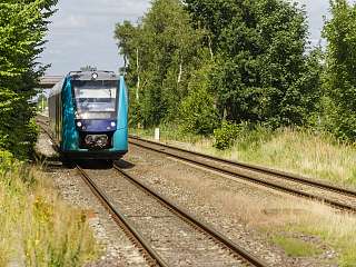 Bild eines Zuges im NAH.SH-Design 