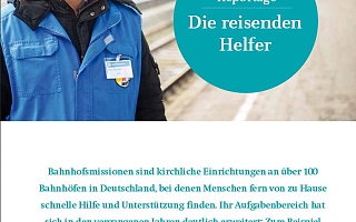 Mann von der Bahnhofsmission an einem Bahngleis mit Artikel zum Bild