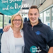 Kerstin und Piet Buegler in einem Bus 