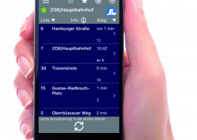 Eine Hand mit einem Handy 