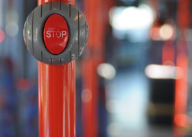 Haltewunschtaste im Bus 