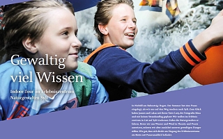 zwei Kinder im Erlebniszentrum Naturgewalten Sylt