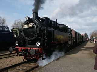 alter Dampflokomotive (VVM Museumsbahn)